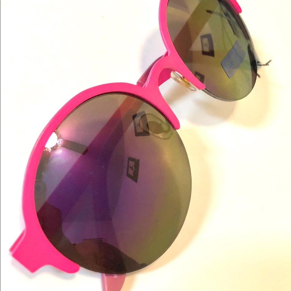 sunglasses - Picture 4 of 5